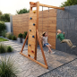Preview: Zwei Kinder beim Schaukeln am KASO Kletterwand-Schaukel-Anbau KS1-2 aus Massivholz im moderngestalteten Garten