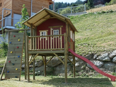 Stelzenhaus Hansson XL-A1 Rundstamm Spielhaus