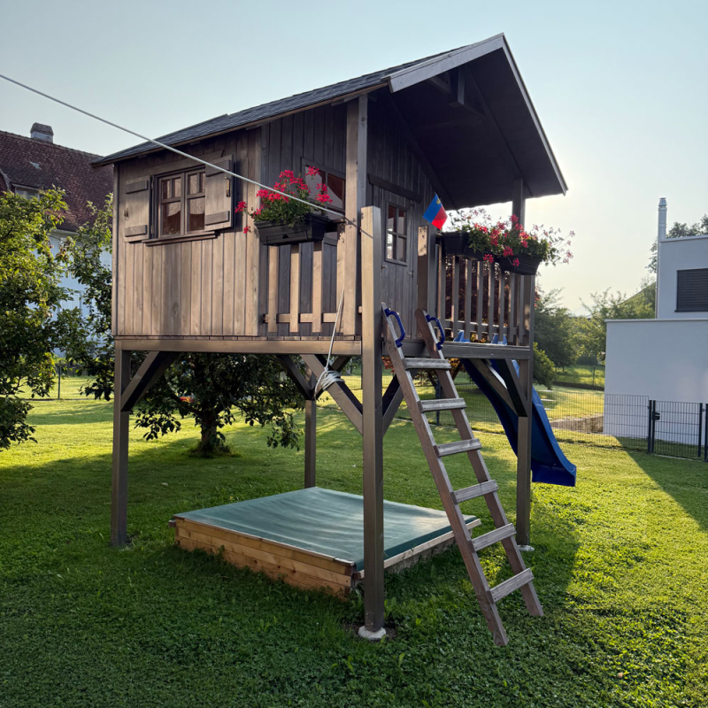 Stelzenhaus Jonas XXL-A1 Grosses Baumhaus aus Stelzen