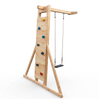 KASO Kletterwand-Schaukel-Anbau KS1-1 aus Holz mit bunten Klettersteinen und Schaukelsitz auf weißem Hintergrund